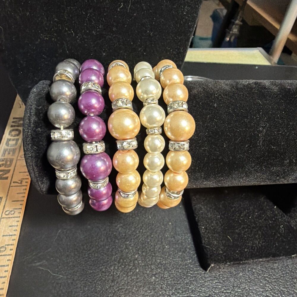 costume jewelry bracelets lot of 5 Faux Pearl